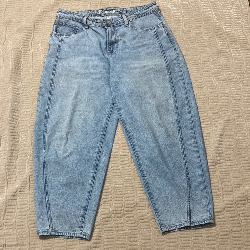 No Boundaries Barrel Leg Denim Jeans - Light Blue, size 10